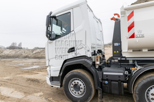 DAF XF530 8x4 - 03
